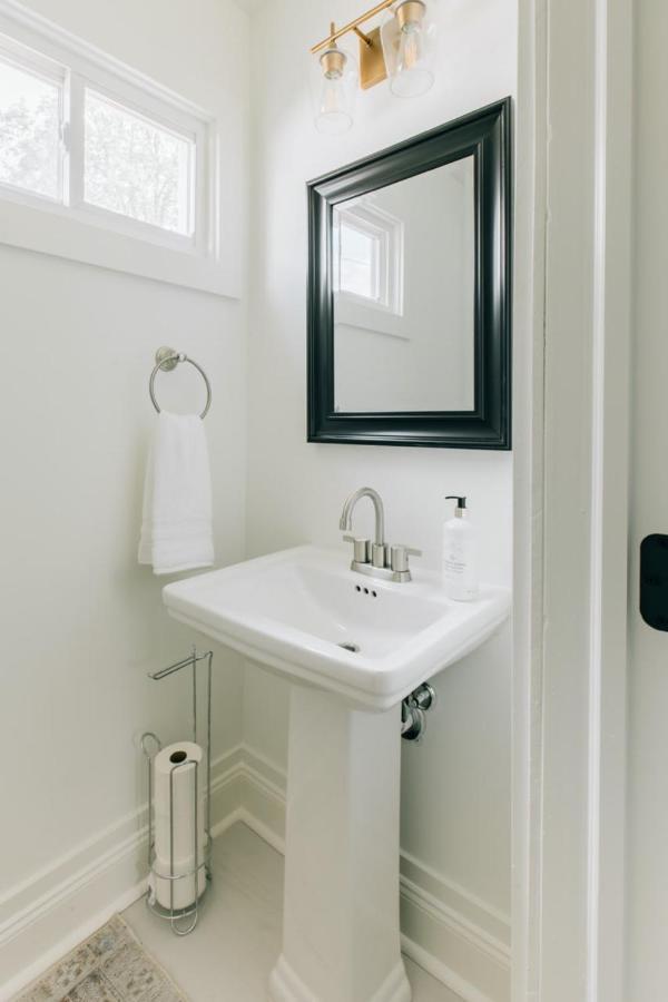 Newly Renovated Vintage Inspired Large 4 Bedroom