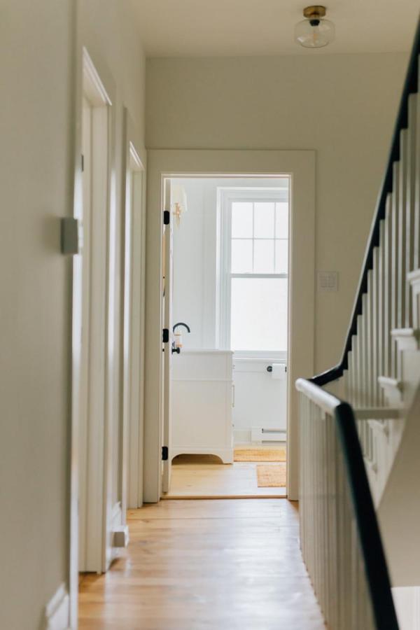 Hébergement de vacances Newly Renovated Vintage Inspired Large 4 Bedroom