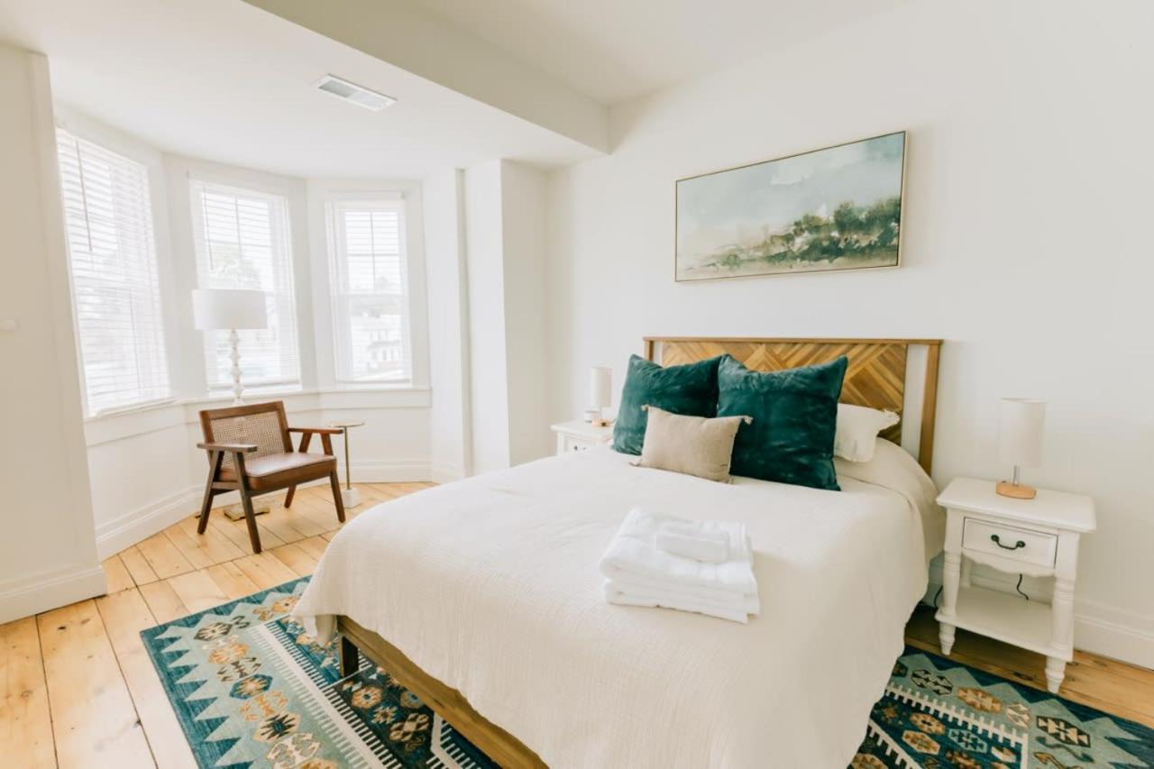 Newly Renovated Vintage Inspired Large 4 Bedroom Hébergement de vacances Mount Joy